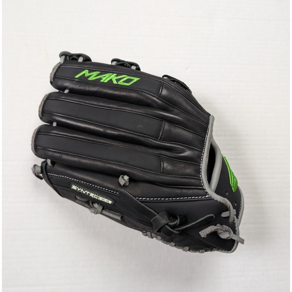 Easton Mako Little League World Series 2015 Baseball Glove Black Green 12.5"
